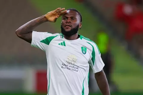 روما يخطط لإعادة كيسي إلى الدوري الإيطالي